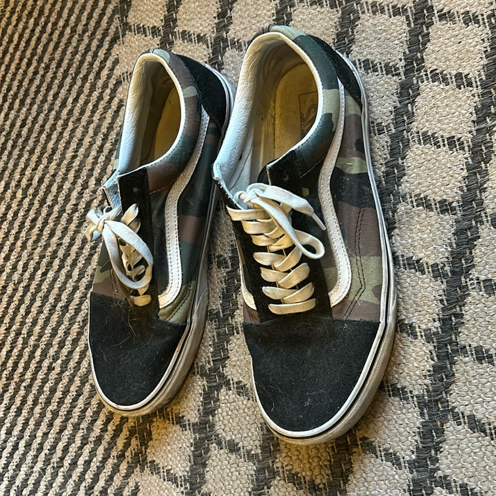 Vans camo and suede skate lo sneakers
